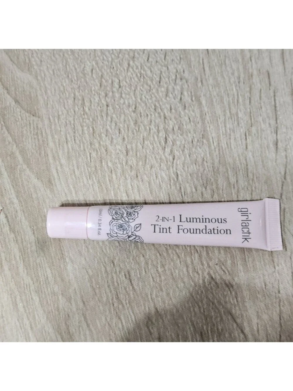 New Sealed Girlactik Luminous Tint Foundation 2-in-1 F1 Fair 0.34 Fl Oz